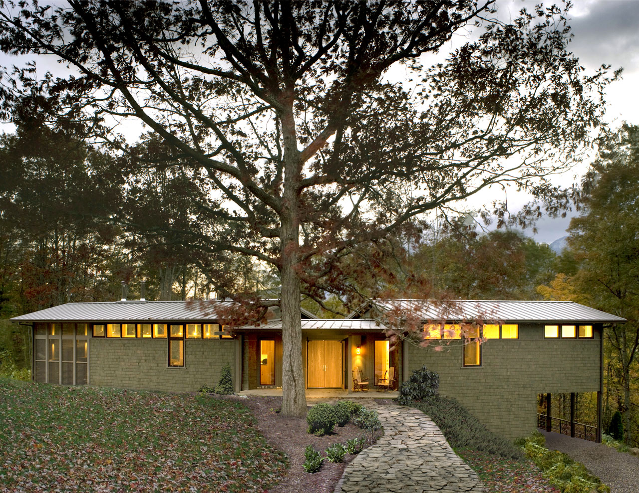 Green residence in Celo, North Carolina by  Samsel Architects